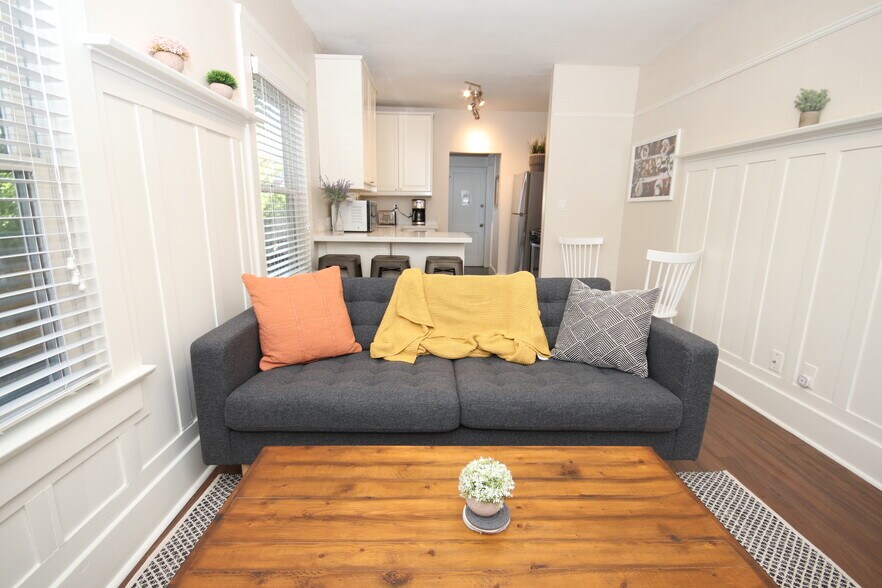 More Photos Of 1505 Fern St, San Diego Apartments For Sale