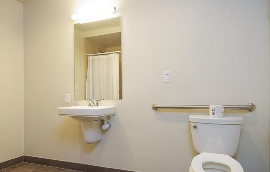 More Photos Of 625 E Main St, Aspen Office For Sale