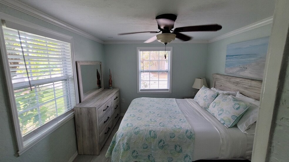 More Photos Of 1800 Kofresi Ct, Ruskin Hotel For Sale