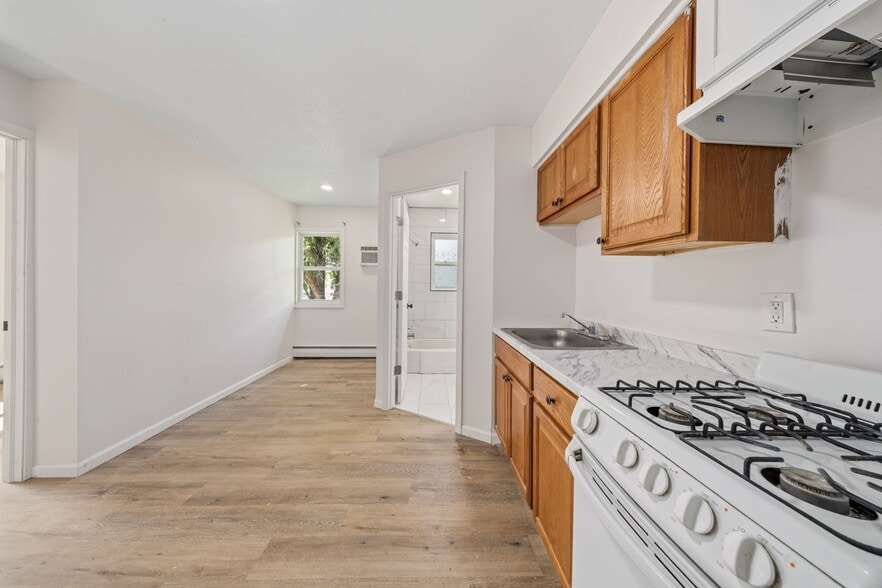 More Photos Of 2528 17th Ave S, Minneapolis Apartments For Sale