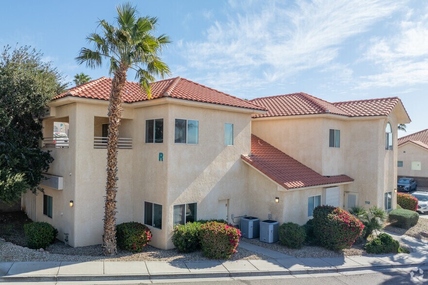 More Photos Of 3015 Highway 95, Bullhead City Medical For Sale