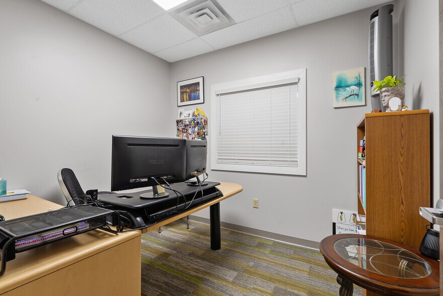 More Photos Of 91 E 1st St, Oswego Office For Sale