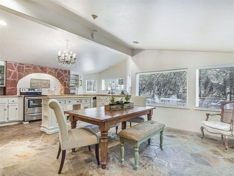More Photos Of 251 Circle Dr, Wimberley Hospitality For Sale