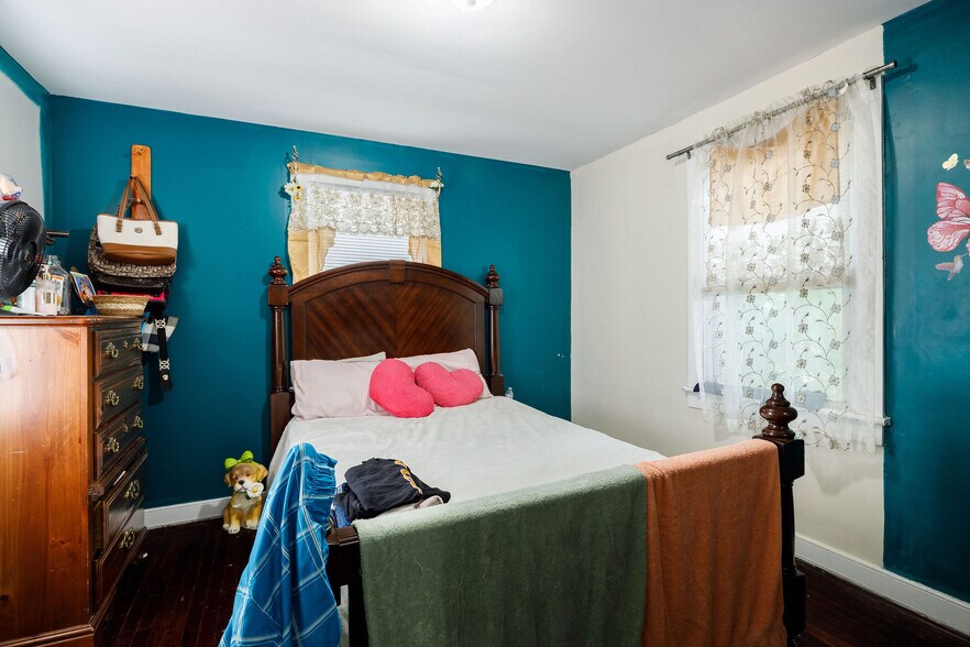 More Photos Of , Petersburg Multifamily For Sale