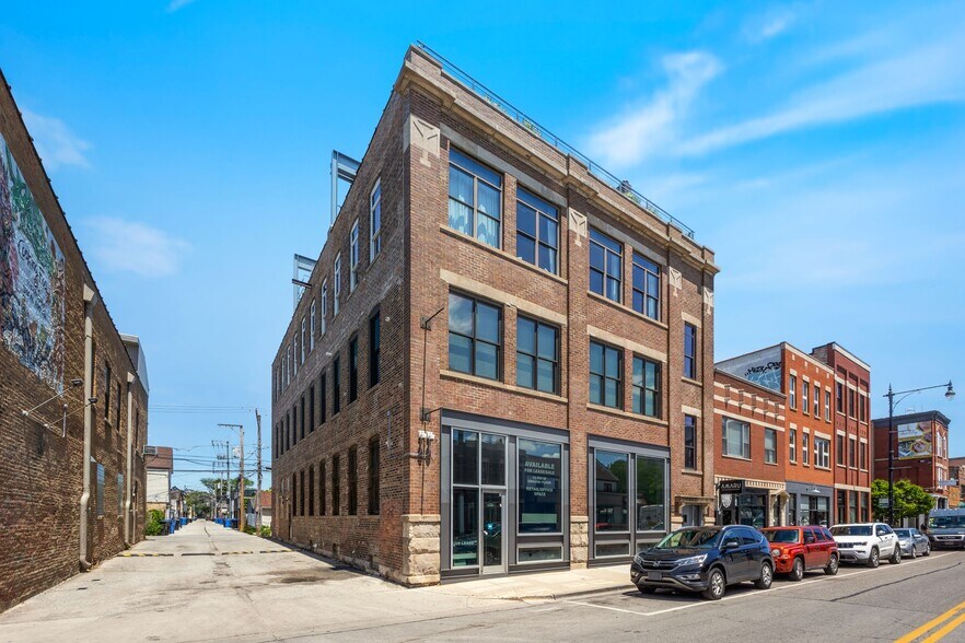 More Photos Of 1910 W North Ave, Chicago Storefront Retail Residential For Sale