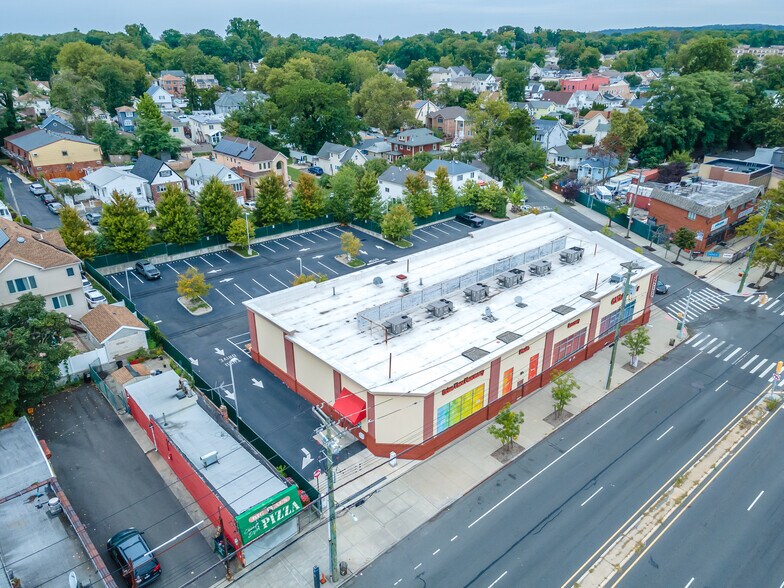 More Photos Of 4051-4055 Hylan Blvd, Staten Island Drugstore For Sale