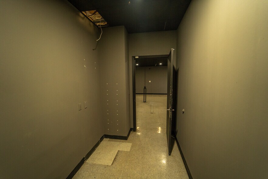 More Photos Of 3011 Houston Hwy, Victoria Warehouse For Sale