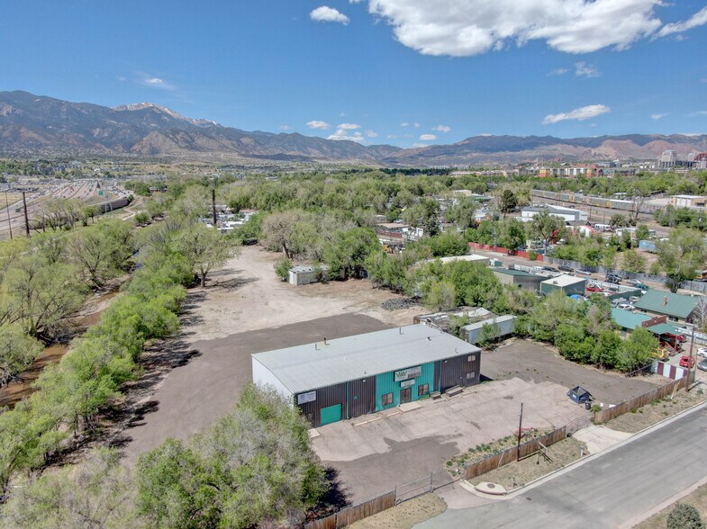 More Photos Of 1210 S El Paso St, Colorado Springs Warehouse For Lease