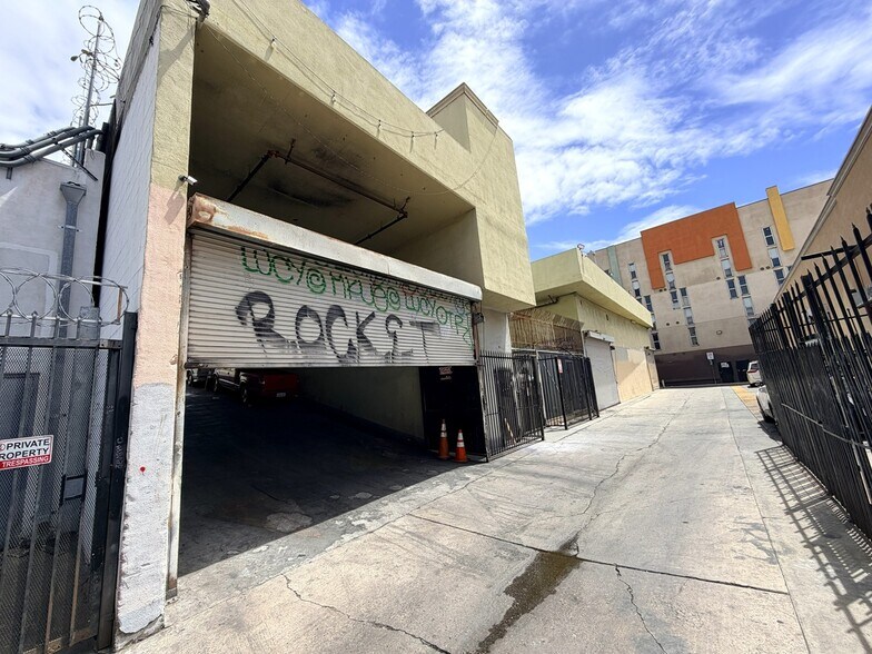 More Photos Of 780-798 E 12th St, Los Angeles Storefront For Lease