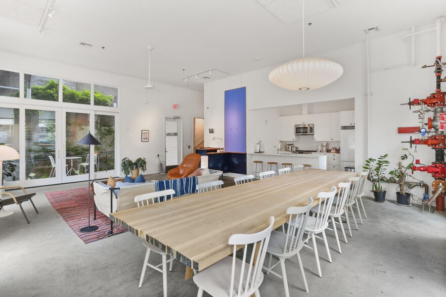 More Photos Of 1476 Magazine St, New Orleans Hotel For Sale