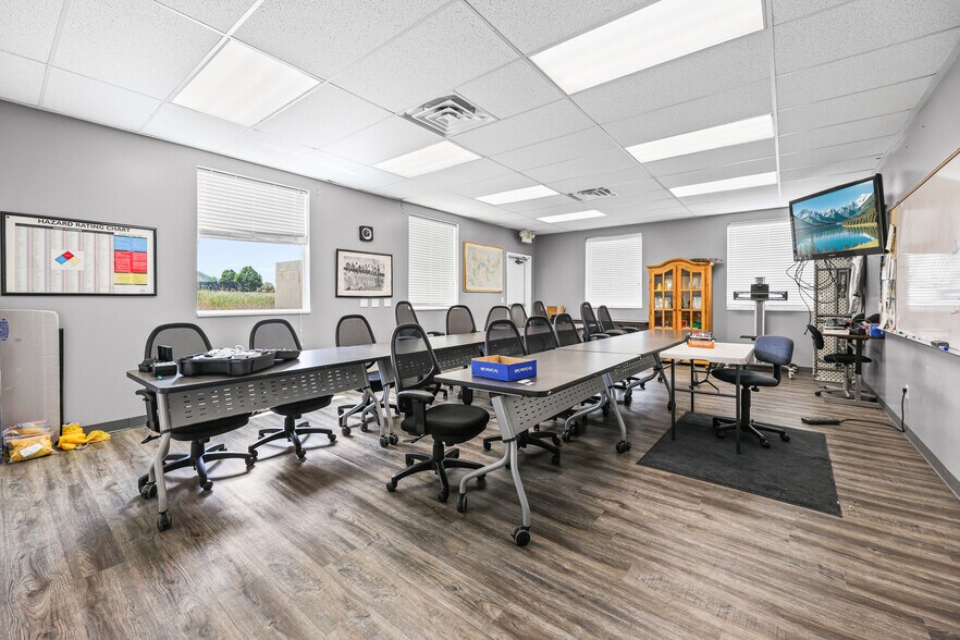 More Photos Of 494 E 2400 N, Tooele Office For Lease