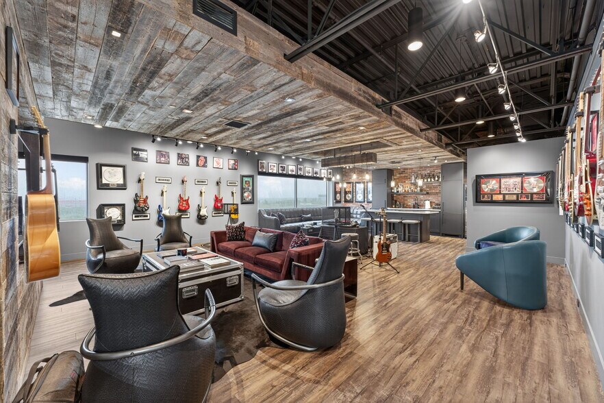 More Photos Of 1750 120 Av NE, Calgary Warehouse For Sale
