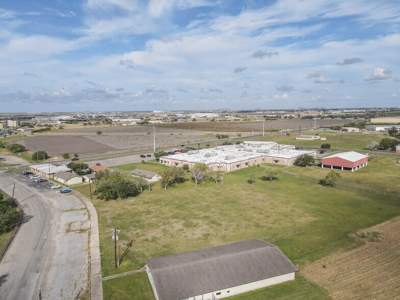 More Photos Of 5040 Rockford Dr, Corpus Christi Land For Sale