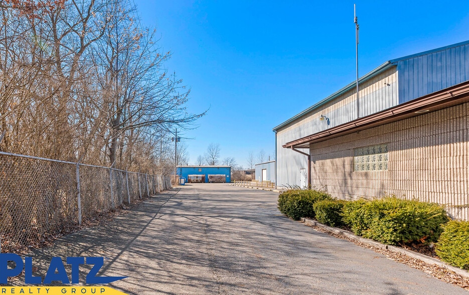 More Photos Of 1929 Larchmont Ave NE, Warren Warehouse For Sale