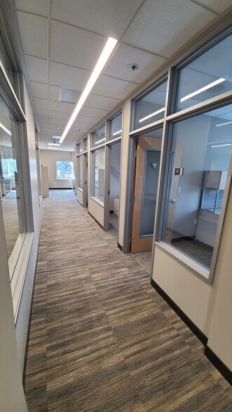 More Photos Of 14201 NE 20th Ave, Vancouver Office For Lease