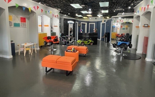 More Photos Of 2221 N Center St, Hickory Storefront Retail Office For Lease