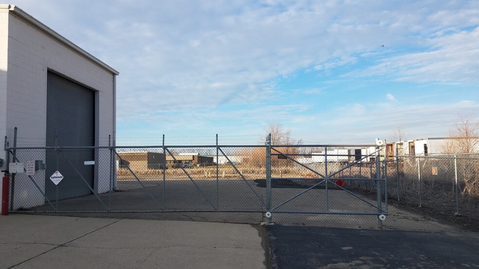 More Photos Of 2786 E Crescentville Rd, West Chester Warehouse For Lease