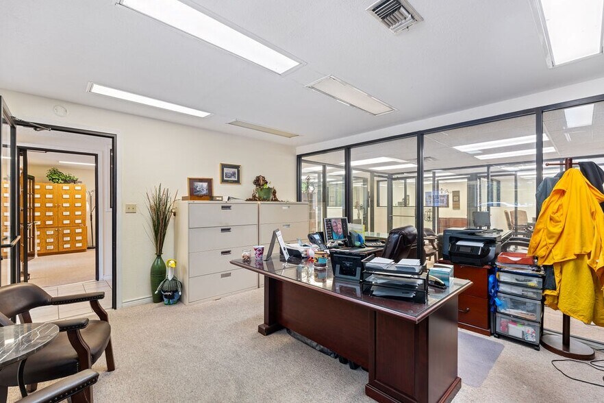 More Photos Of 2524 US Highway 96 N, Center Warehouse For Sale