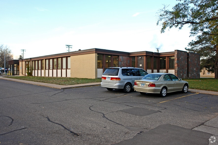 More Photos Of 2716 Upper Afton Rd, Maplewood Medical For Sale