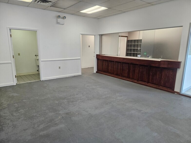 More Photos Of 239 Northern Blvd, Clarks Summit Medical For Lease