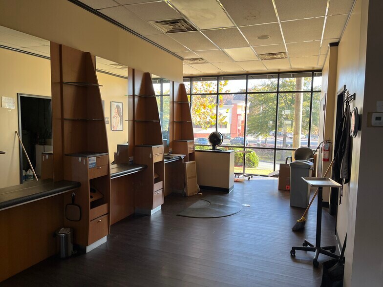 More Photos Of 511 Smokey Park Hwy, Candler Storefront For Lease