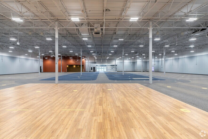 More Photos Of 208-240 Fortune Blvd, Milford Unknown For Lease