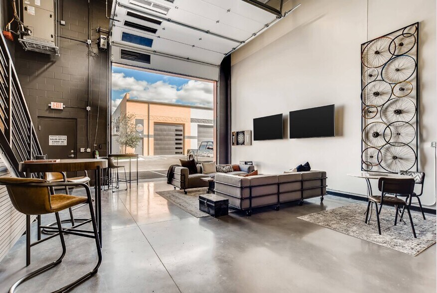 More Photos Of 1435 FM 1463 Rd, Katy Showroom For Sale