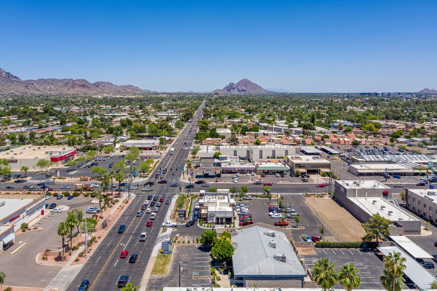 More Photos Of 531 E Bethany Home Rd, Phoenix Office For Sale