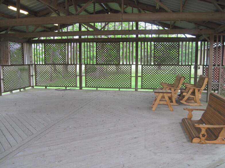 More Photos Of 1238 FM 521 Rd, Brazoria Freestanding For Sale