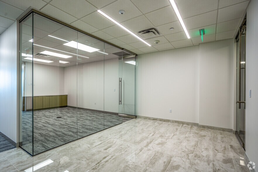 More Photos Of 12400 Coit Rd, Dallas Office For Lease