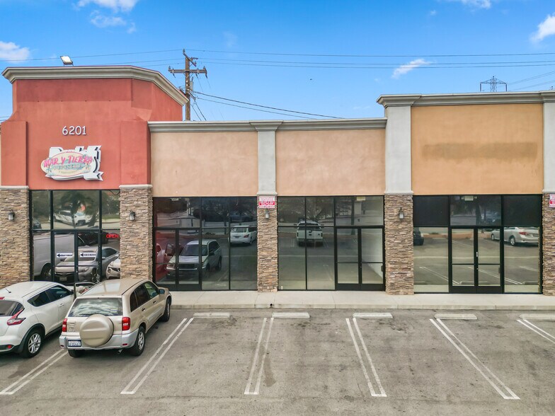 More Photos Of 6201 Whittier Blvd, Los Angeles General Retail For Sale