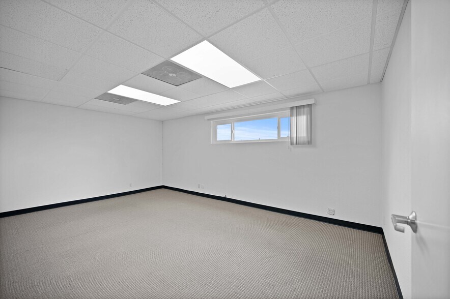 More Photos Of 171 Mayhew Way, Pleasant Hill Unknown For Lease