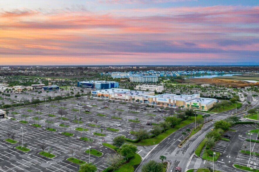 More Photos Of 3201-3229 Rolling Oaks Blvd, Kissimmee General Retail For Lease