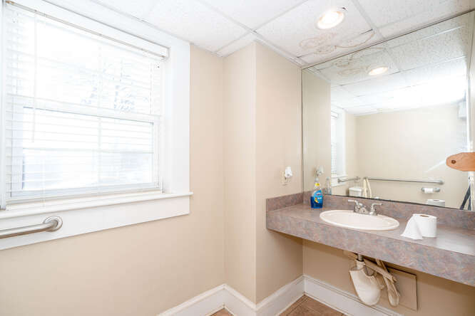 More Photos Of 497 NW Kirk Rd, Marietta Office For Sale