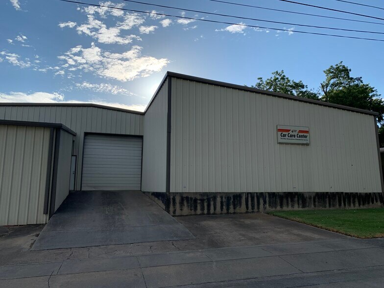 More Photos Of 1510 Washington St, Commerce Auto Repair For Lease