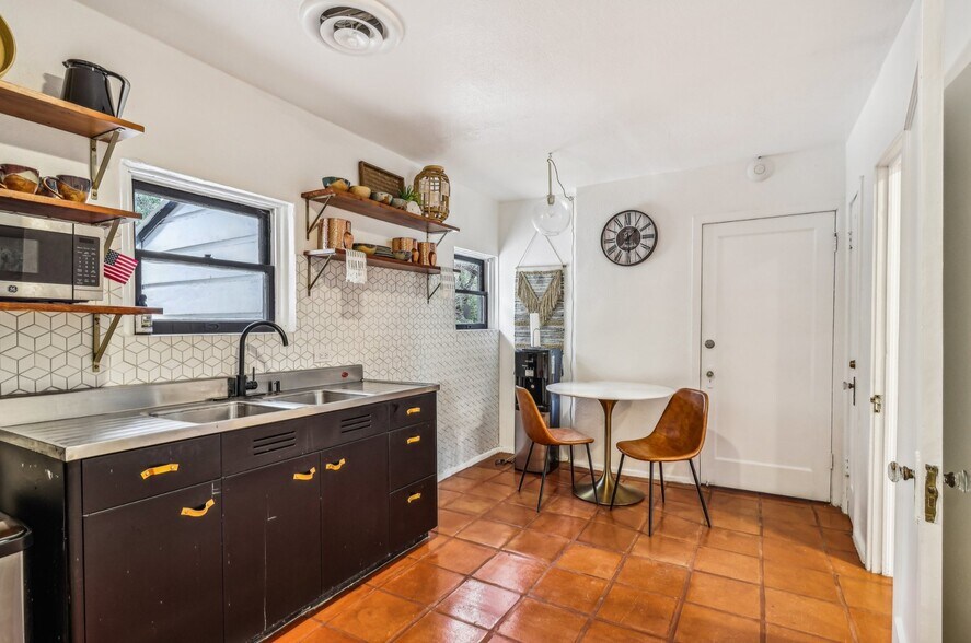 More Photos Of 7735 Mocking Bird Ln, San Antonio Lodge Meeting Hall For Sale