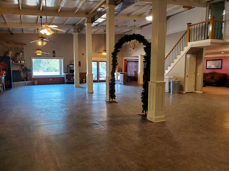 More Photos Of , Hamilton General Retail For Sale