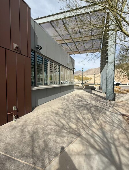 More Photos Of 340 Vin Rambla, El Paso Restaurant For Lease