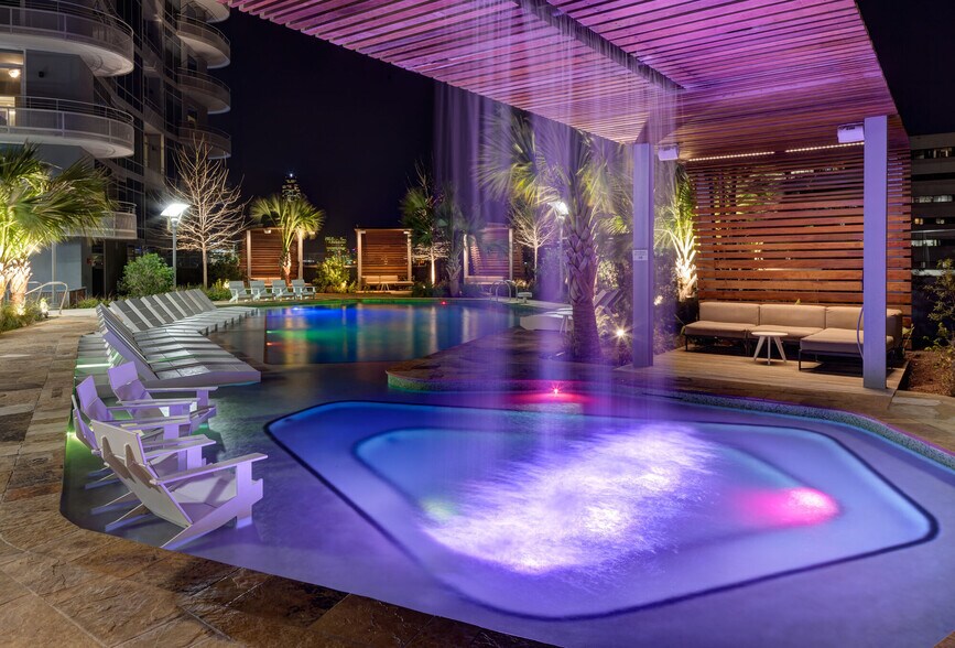 More Photos Of 2929 Weslayan St, Houston Apartments For Lease