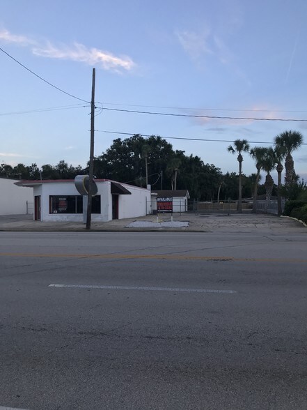 More Photos Of 909 W International Speedway Blvd, Daytona Beach Freestanding For Sale