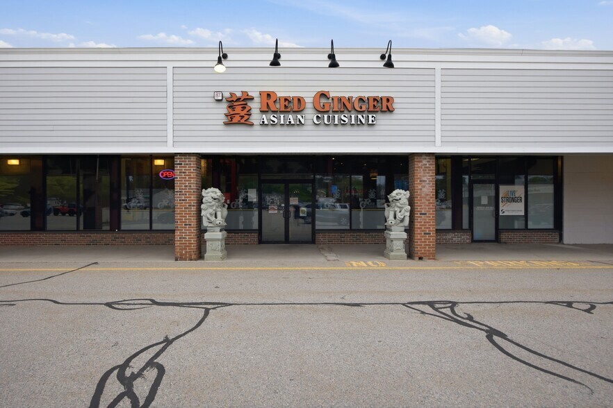 More Photos Of 117-127 Great Rd, Stow General Retail For Lease