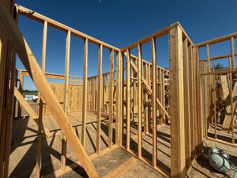 More Photos Of 865 3000 N, Rexburg Office For Lease