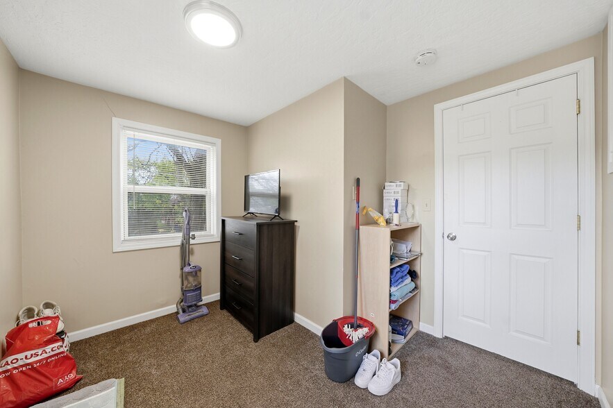 More Photos Of 55 Washington St, Lockport Apartments For Sale
