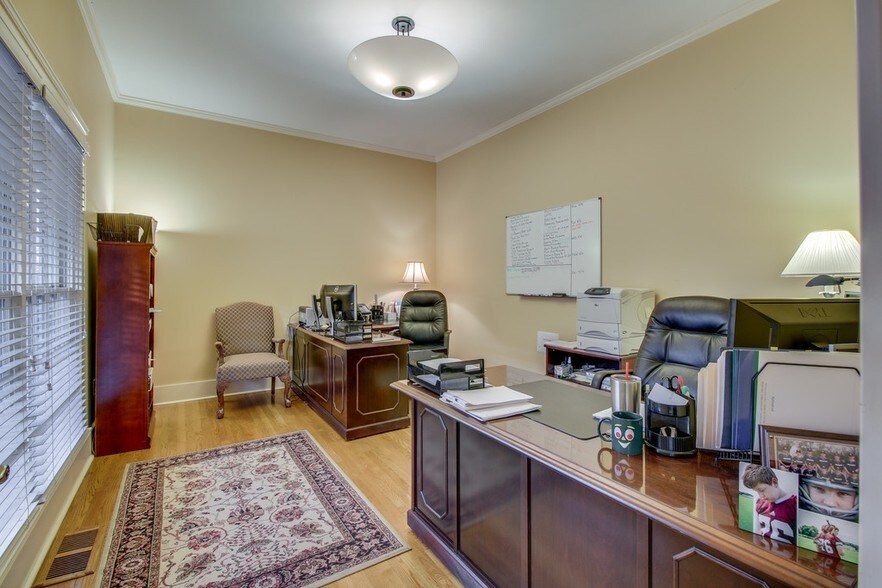 More Photos Of 325 Bridge St, Franklin Office For Sale