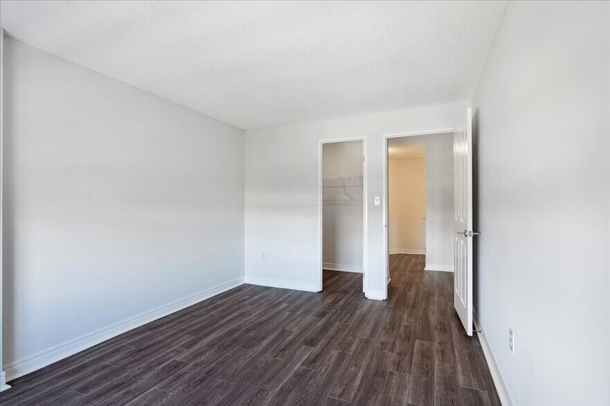 More Photos Of 50 Richmond St E, Oshawa Apartments For Sale