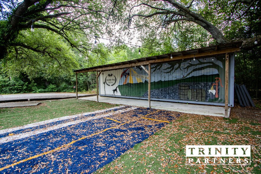 More Photos Of 117 Spears Creek Church Rd, Elgin General Retail For Sale