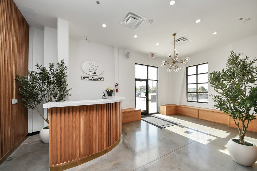 More Photos Of 30625 Kingsland Blvd, Brookshire Storefront For Sale