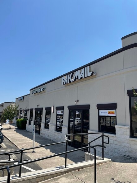 More Photos Of 102 Wonder World Dr, San Marcos Unknown For Lease