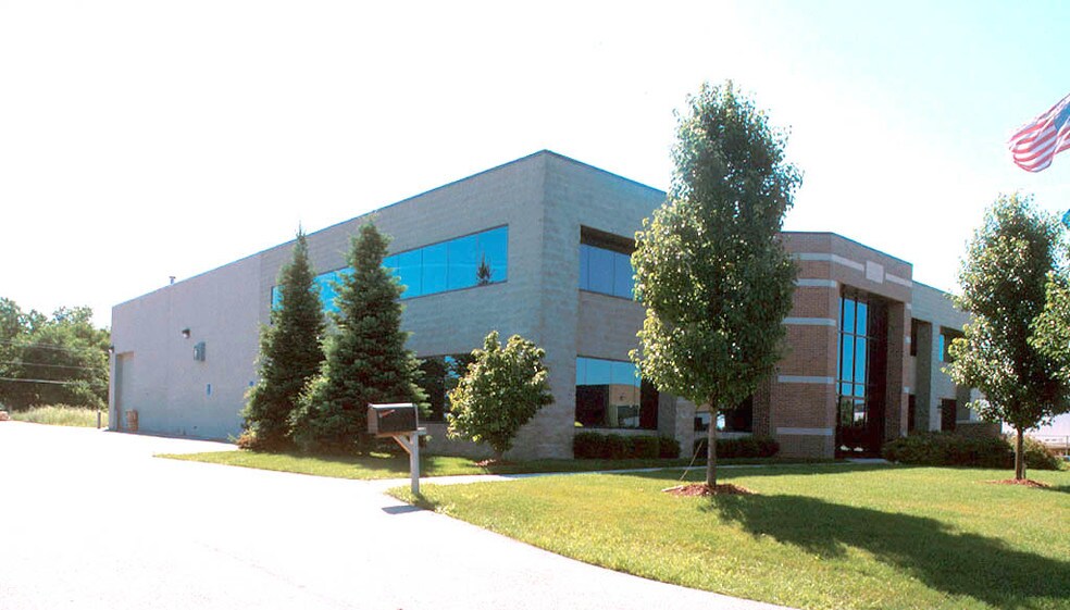 More Photos Of 12350 Belden Ct, Livonia Manufacturing For Lease