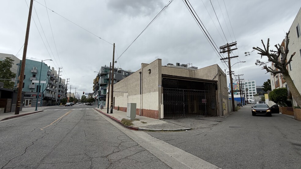 More Photos Of 5100-5102 Lankershim Blvd, North Hollywood Freestanding For Lease